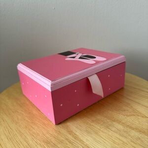 Ballet Box